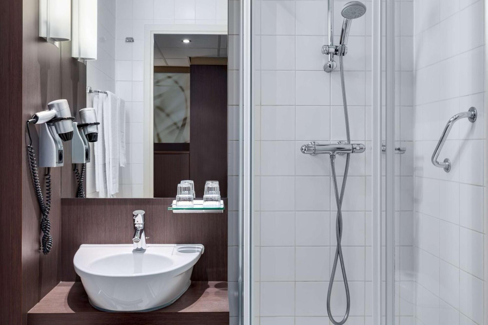 Standard Twin Room with View,1664649545:JPEG